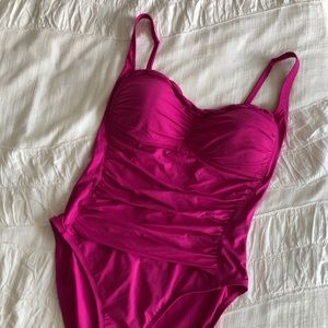 La Blanca Magenta Ruched One Piece Swimsuit